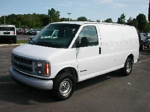 2001 CHEVROLET EXPRESS CARGO VAN 1500 135